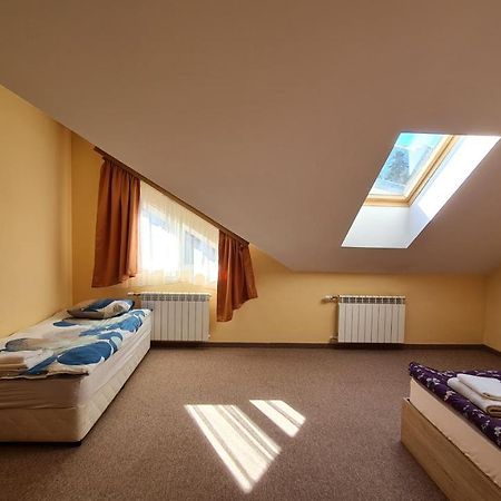 Iglika 2 Cozy Flat "The Top" โบโรเวทส์ ภายนอก รูปภาพ