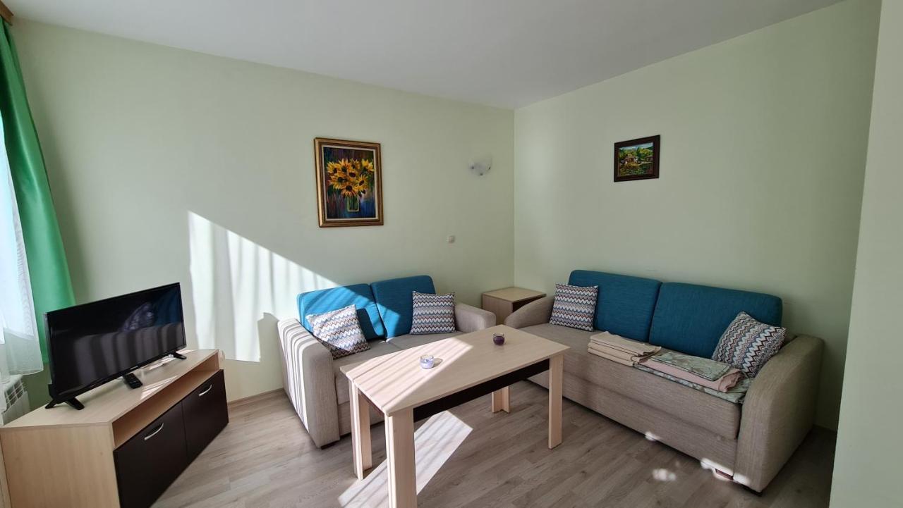 Iglika 2 Cozy Flat "The Top" โบโรเวทส์ ภายนอก รูปภาพ