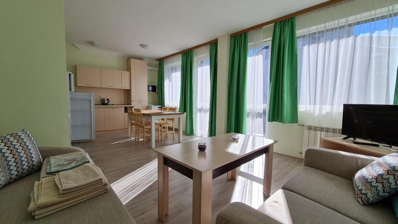 Iglika 2 Cozy Flat "The Top" โบโรเวทส์ ภายนอก รูปภาพ